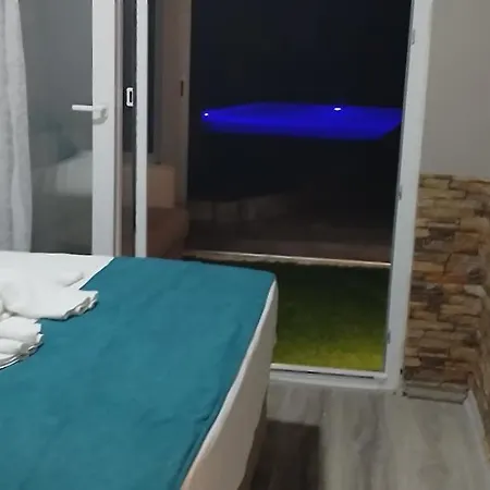 Apartment Uzgunum Evde Hasar Var Rezervasyon Alamiyorum Fethiye